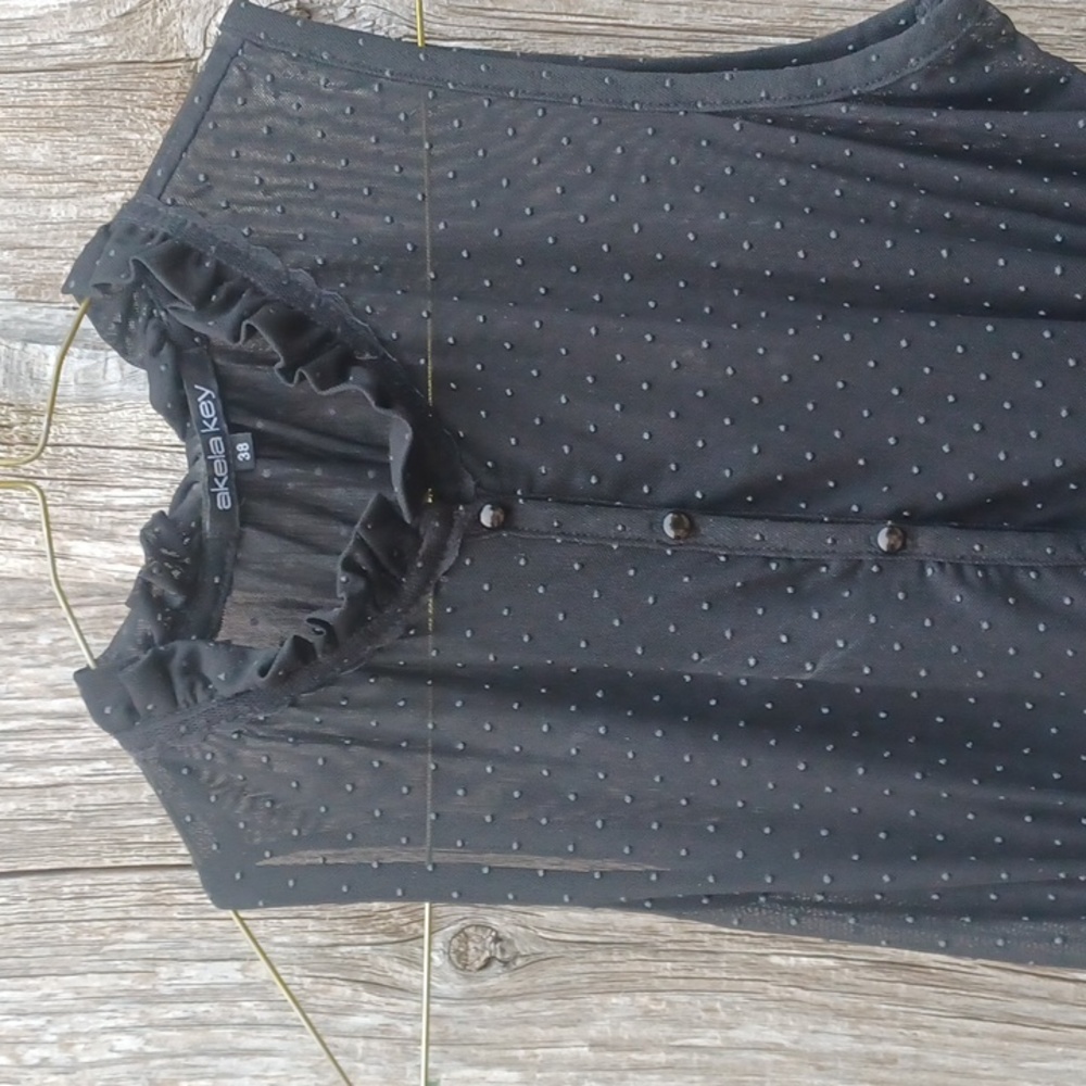 Akela Key sheer black top/tunic